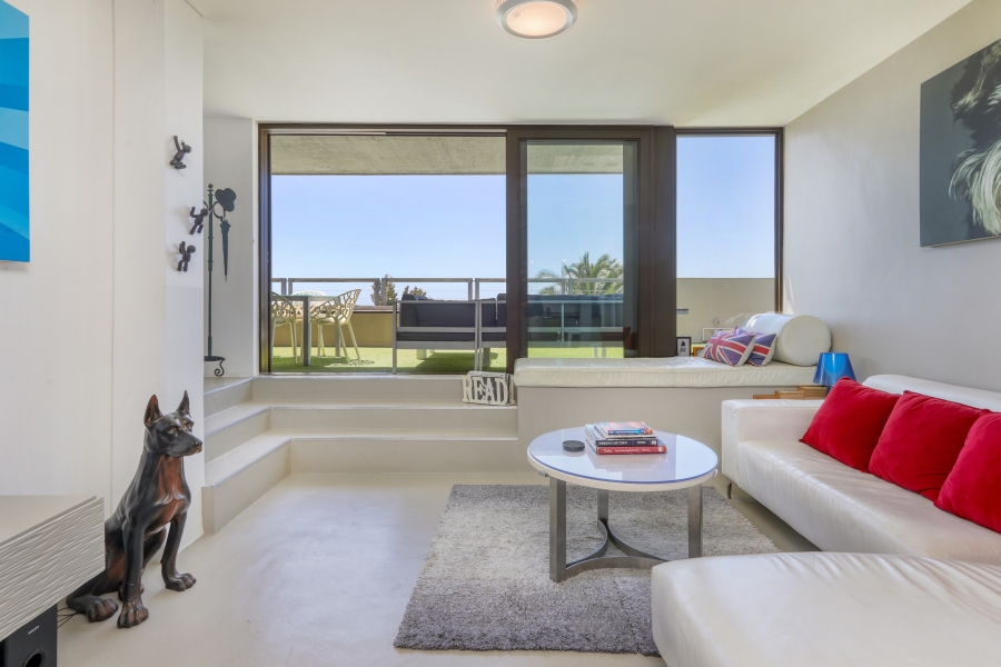 5 Bedroom Property for Sale in Green Point Western Cape